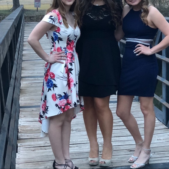 Charlotte Russe pink and blue flower dress - Picture 3 of 9